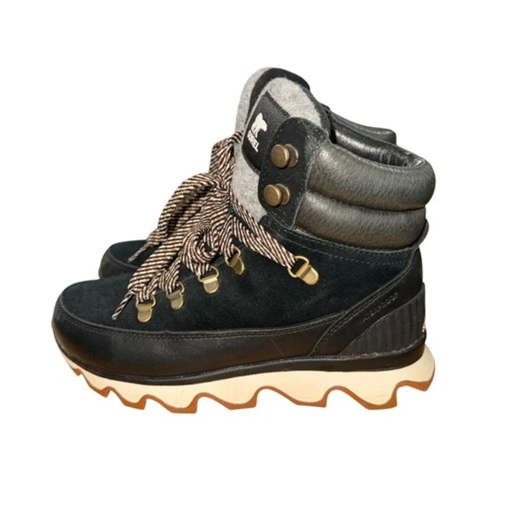 Sorel Kinetic Impact Conquest Womens 6 Pre-Owned Waterproof Winter Boots‎ Black